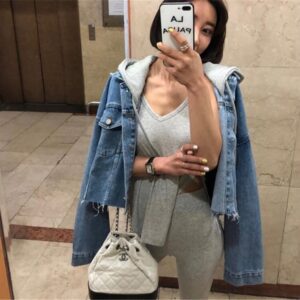 Colorfaith New 2019 Autumn Winter Women Denim Jackets Patchwork Hooded Outerwear High Street Fashionable Ladies Jeans JK8929